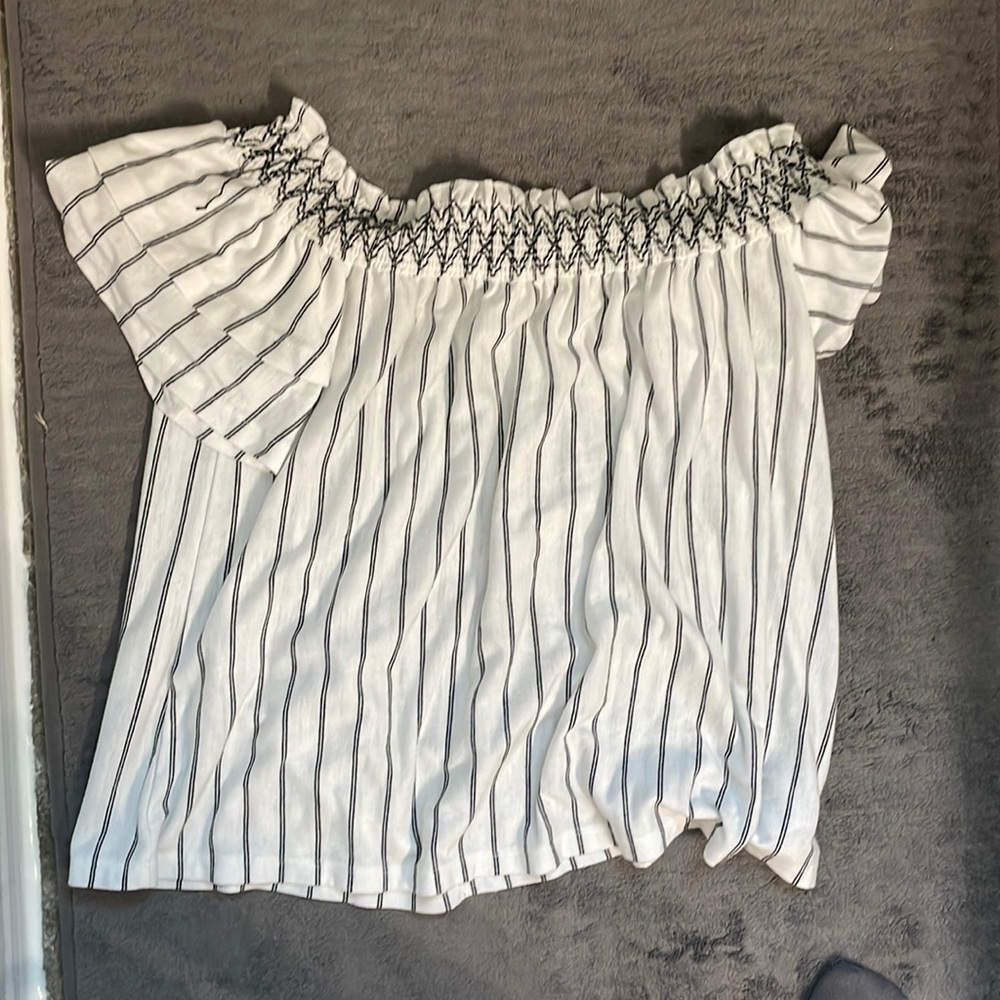 American Eagle off the Shoulder Top